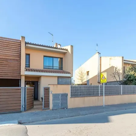 Дом отдыха Espectacular Casa En La Costa Brava